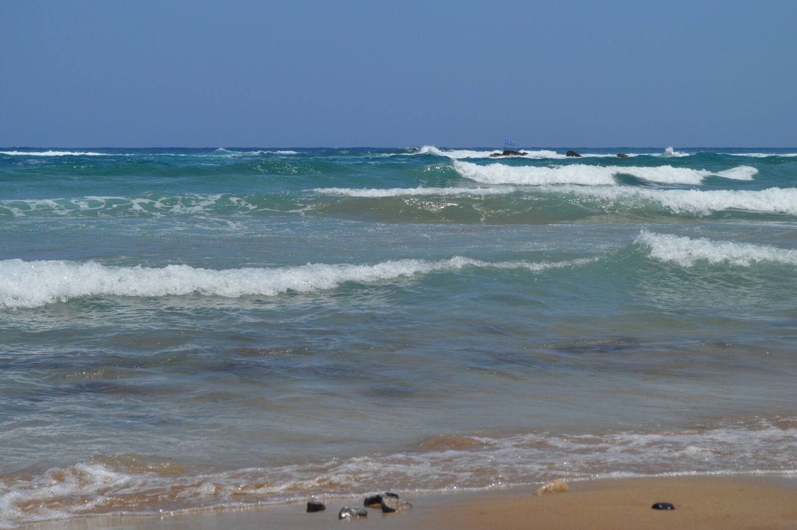 Nikon D3200 sample photo. Beach, holiday, crete photography