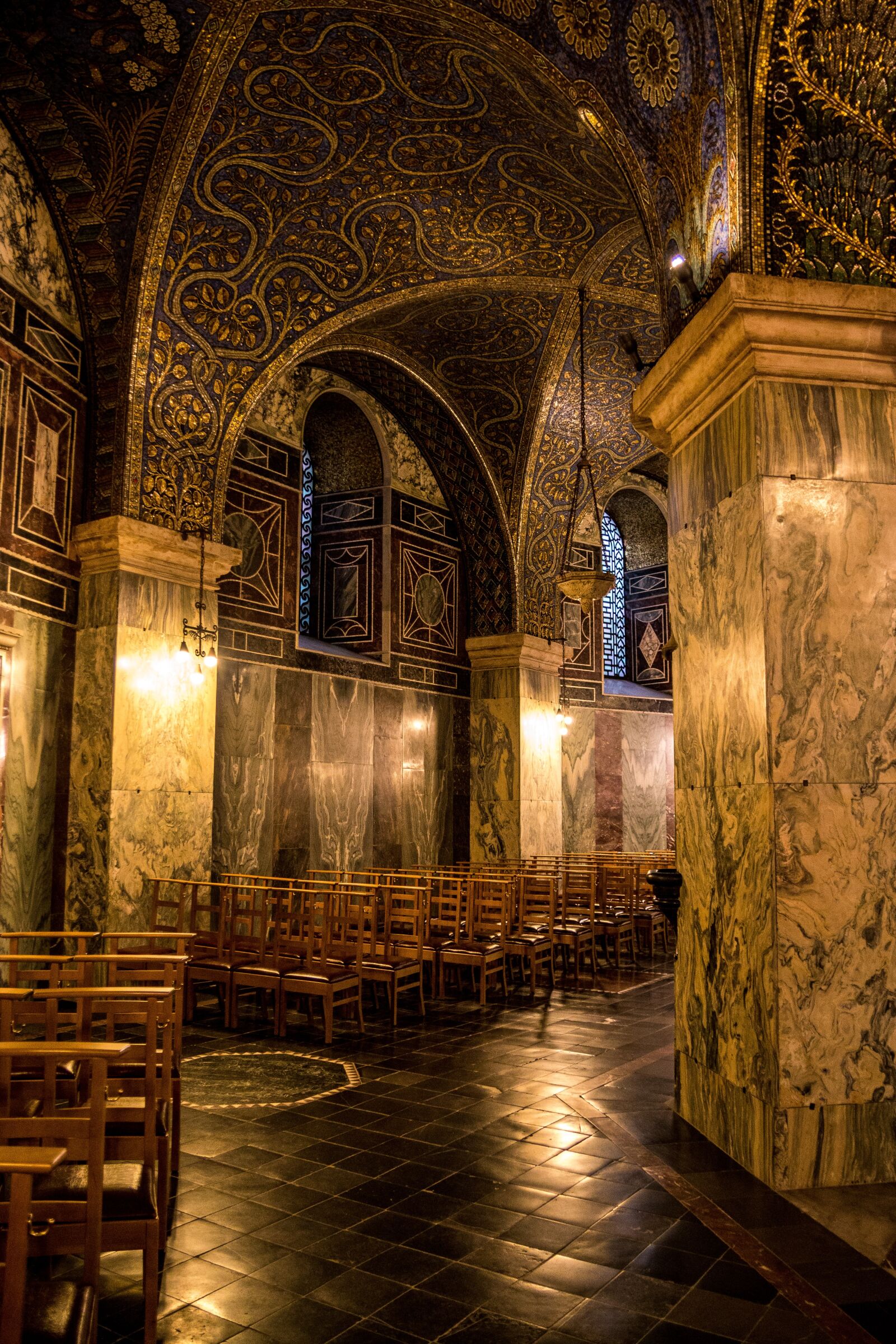 Canon EOS 70D sample photo. Aachen cathedral, church, chapel photography