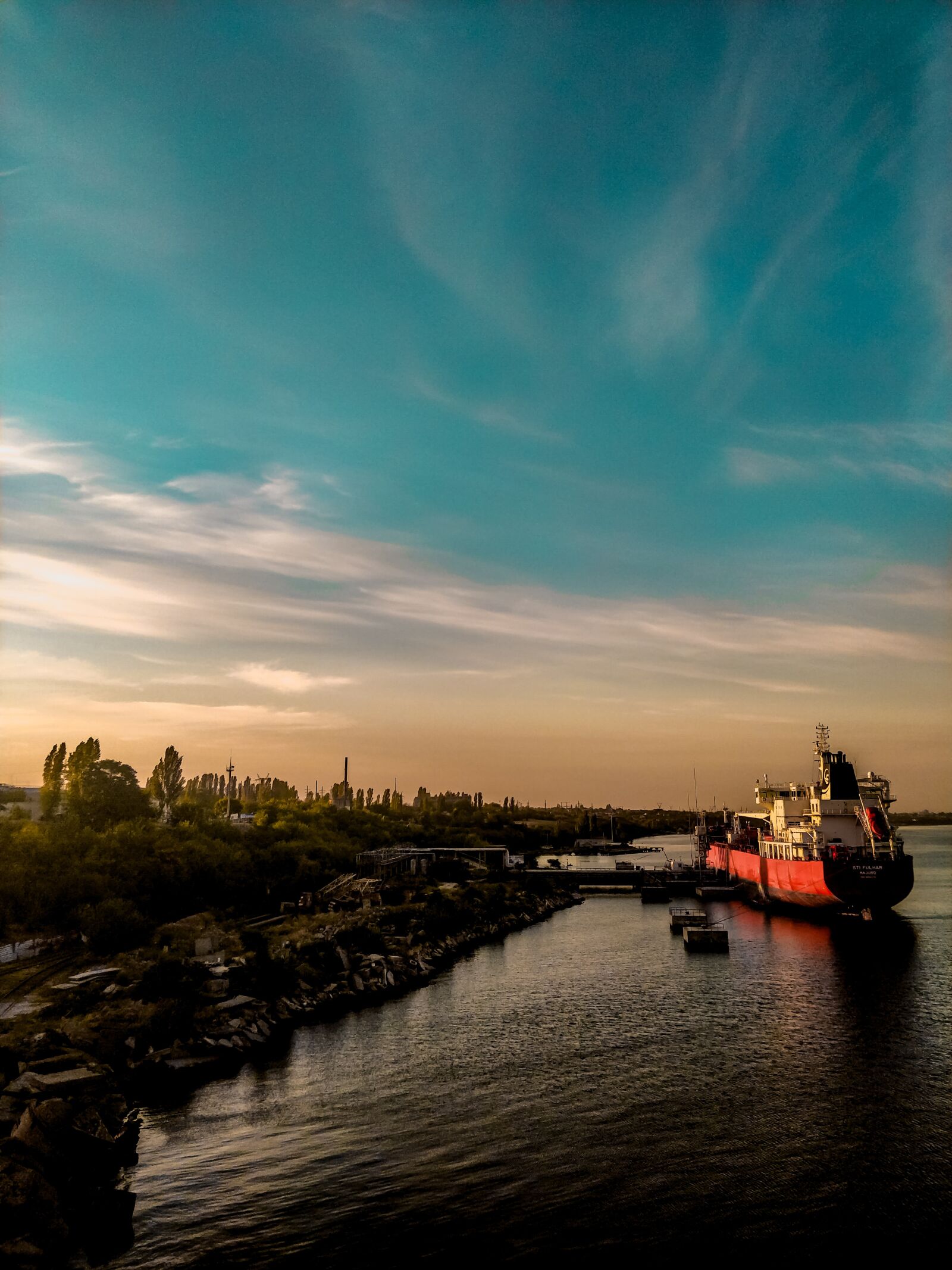 OnePlus 5 sample photo. Ukraine, sunrise, ship photography