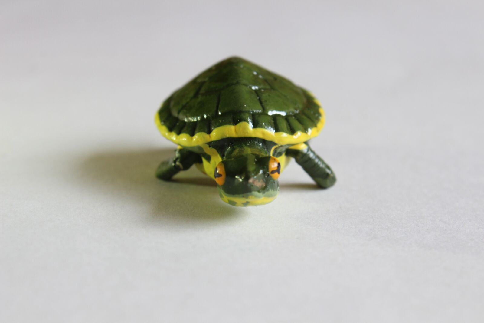 Canon EOS 600D (Rebel EOS T3i / EOS Kiss X5) sample photo. Turtle, crafts, decoration photography