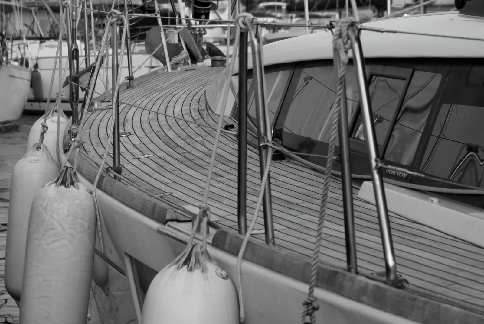 Canon PowerShot G3 X sample photo. Boat, ship, deck planking photography