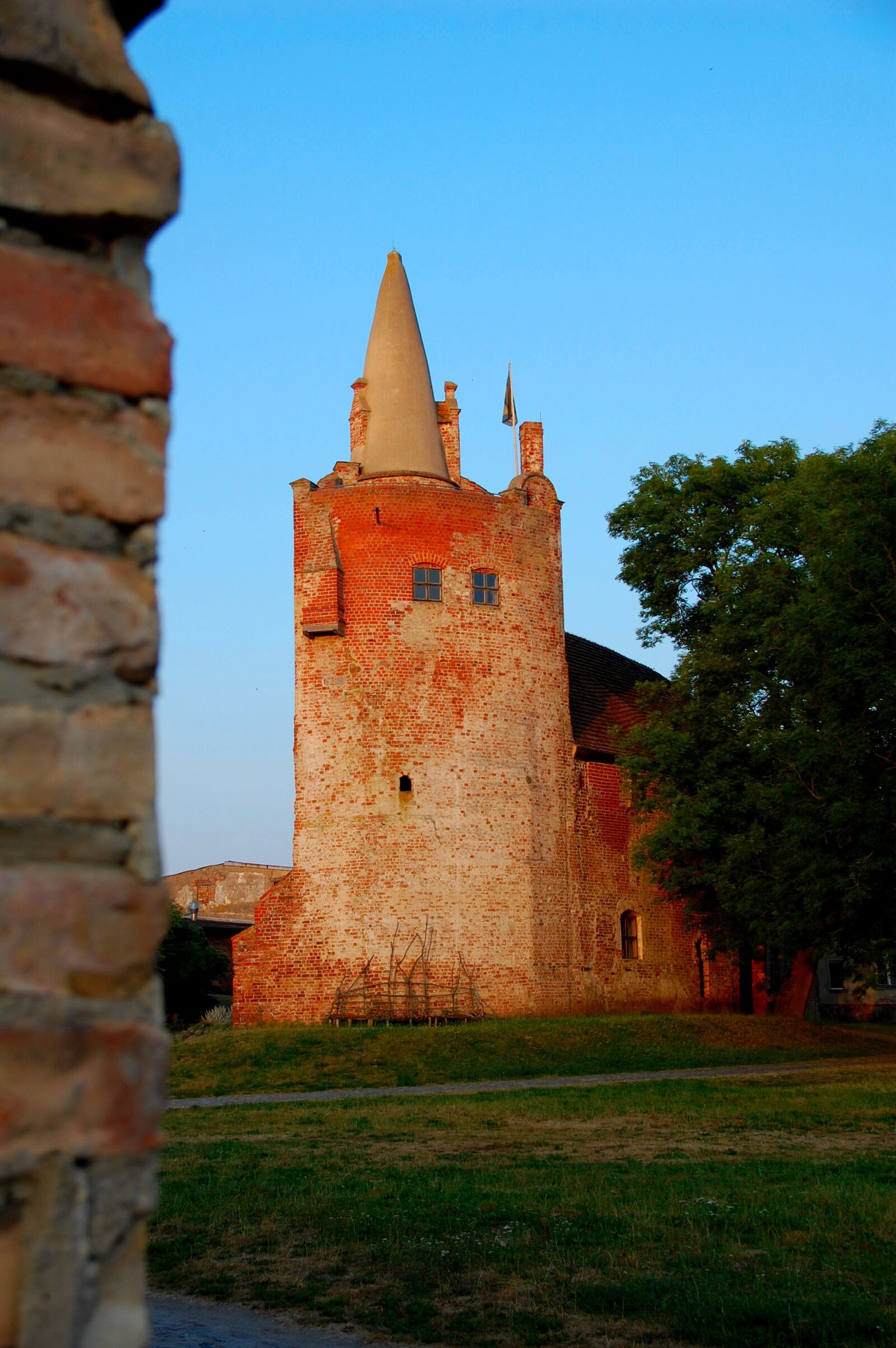 Nikon D40 sample photo. Architecture, tower, old photography