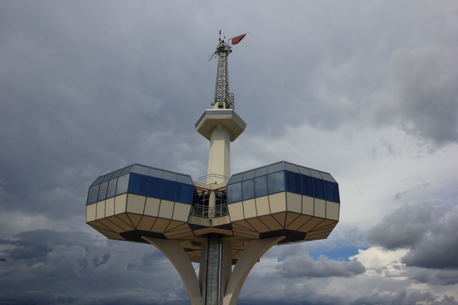 Canon EOS 550D (EOS Rebel T2i / EOS Kiss X4) sample photo. Montenegro, podgorica, telecom photography