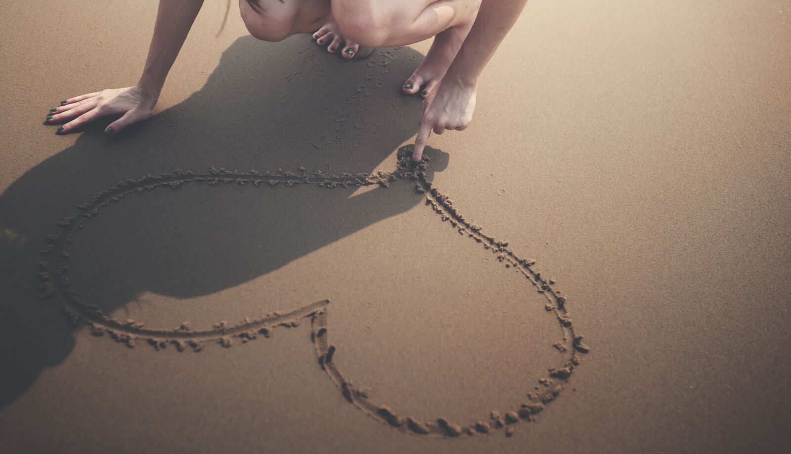 Nikon D3X sample photo. Heart, beach, calm photography