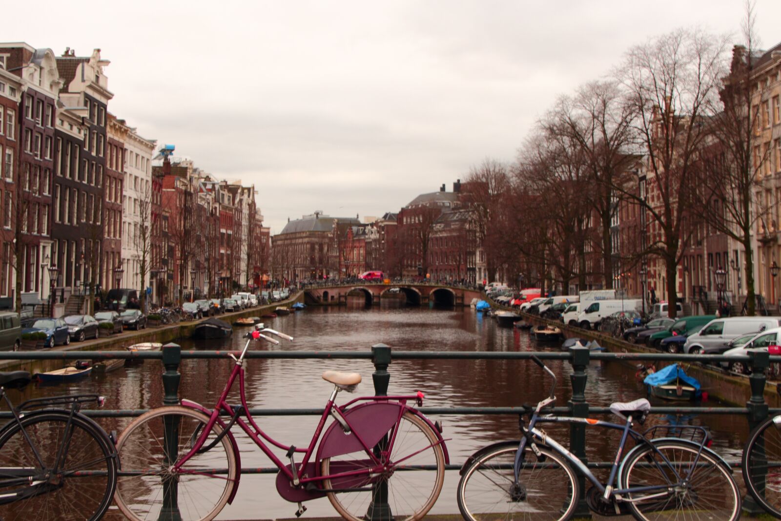 Canon EOS 700D (EOS Rebel T5i / EOS Kiss X7i) sample photo. Amsterdam, bike, bicycles photography
