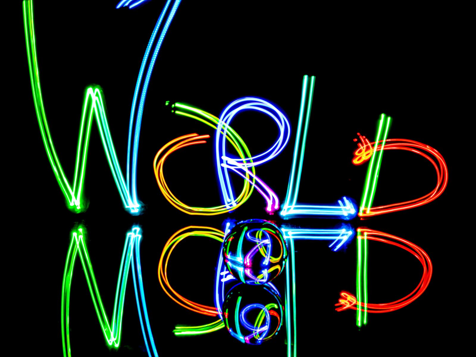 Olympus OM-D E-M1 Mark II sample photo. Reflection, lightpainting, lichtmalerei photography
