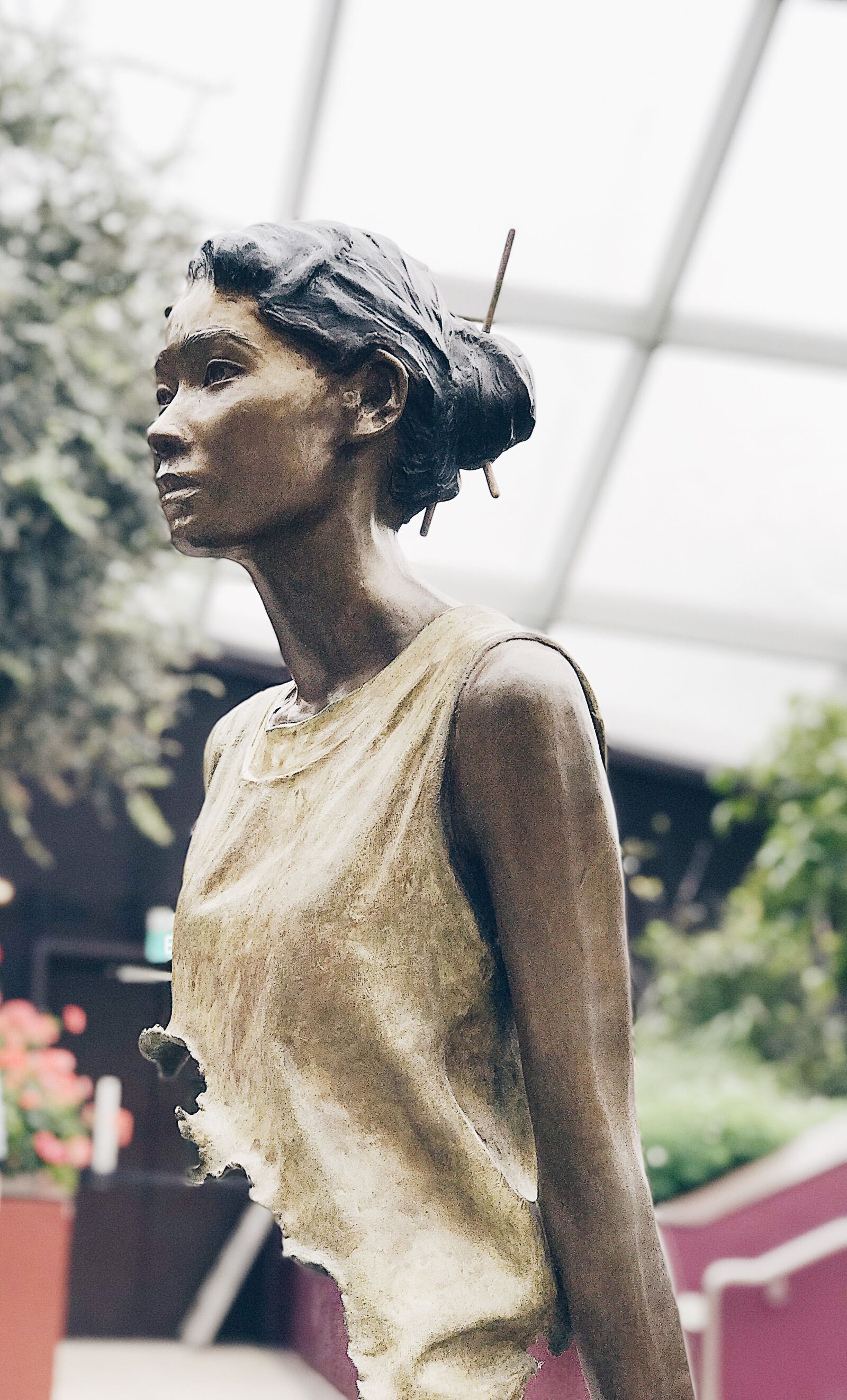 Apple iPhone 7 Plus sample photo. Asian, bust, sculpture, sculptures photography
