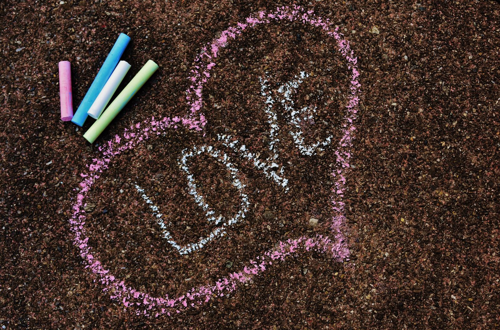 Nikon D7200 sample photo. Straßenkreide, paint, chalk photography