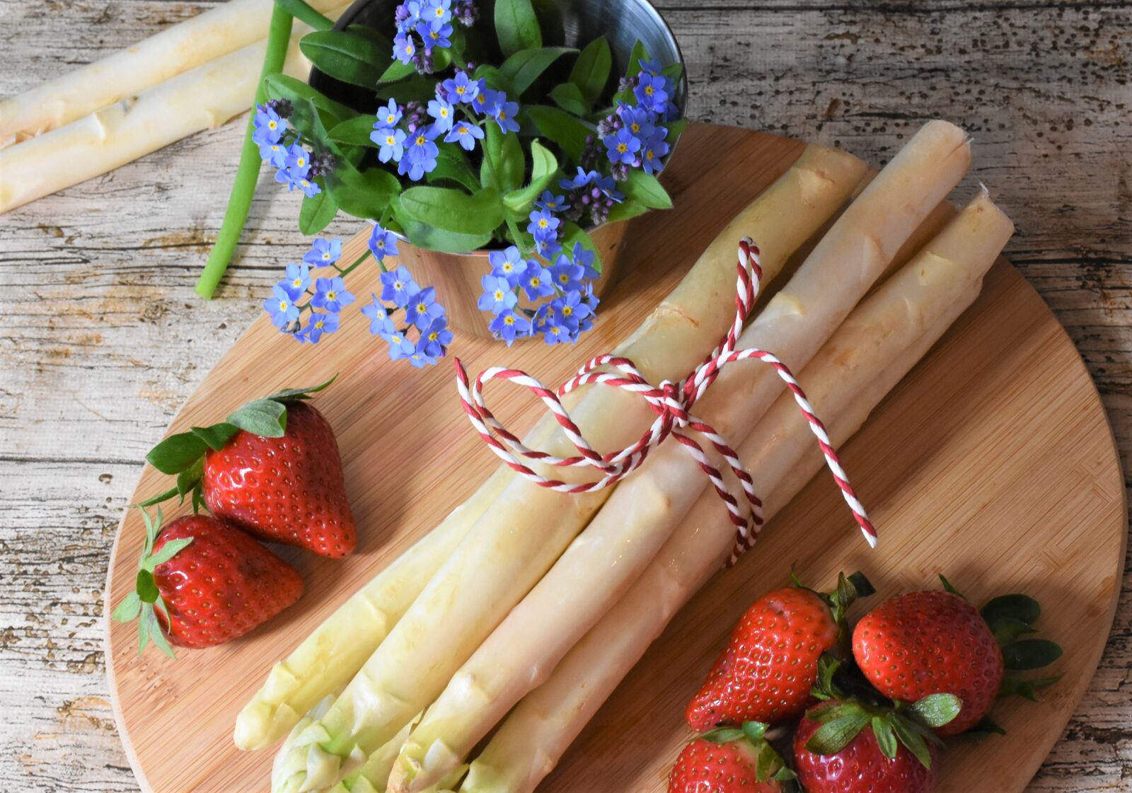 Nikon D7200 sample photo. Asparagus, spring, market photography