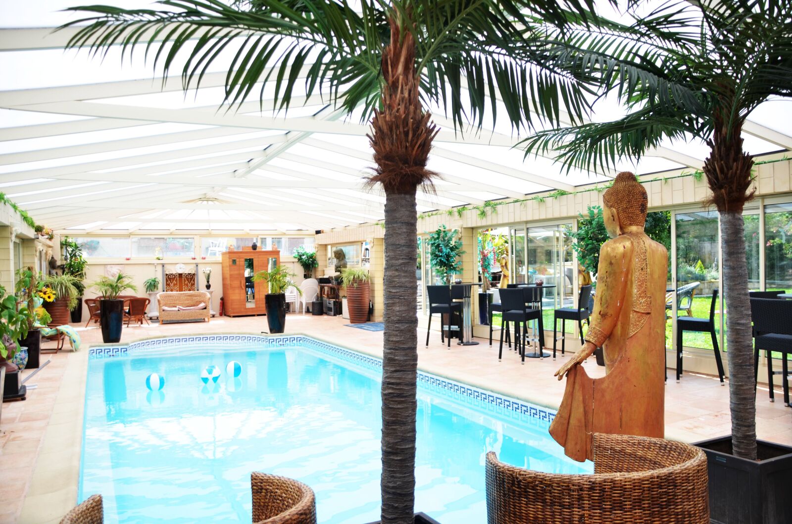 Nikon D7000 sample photo. Swimming pool, travel, holiday photography