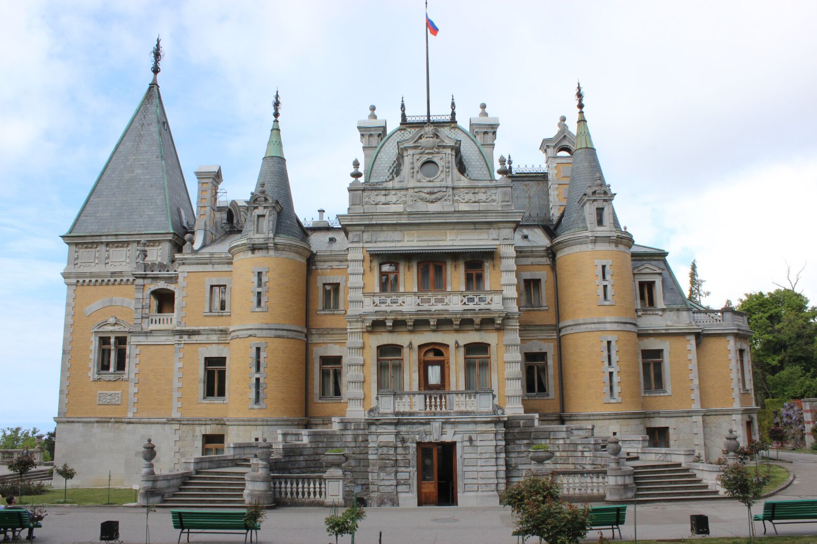 Canon EOS 600D (Rebel EOS T3i / EOS Kiss X5) sample photo. Yalta, crimea, russia photography