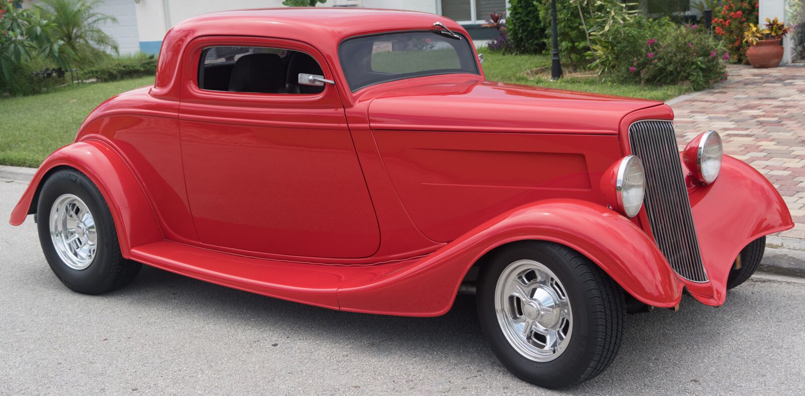 Sony a7R II + Sony FE 24-240mm F3.5-6.3 OSS sample photo. Hot rod, car, antique photography