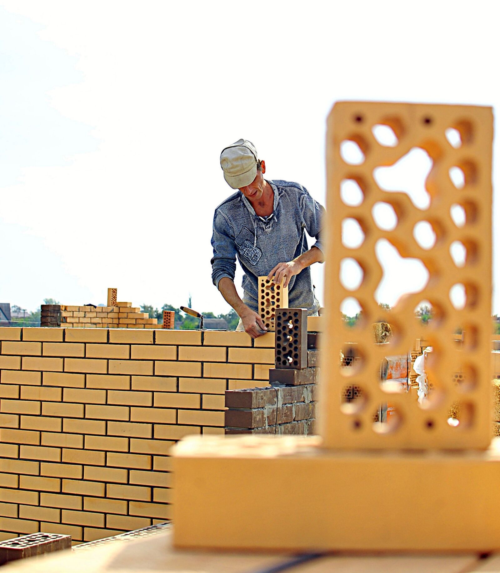 Nikon D3000 sample photo. Mason, brick, work photography