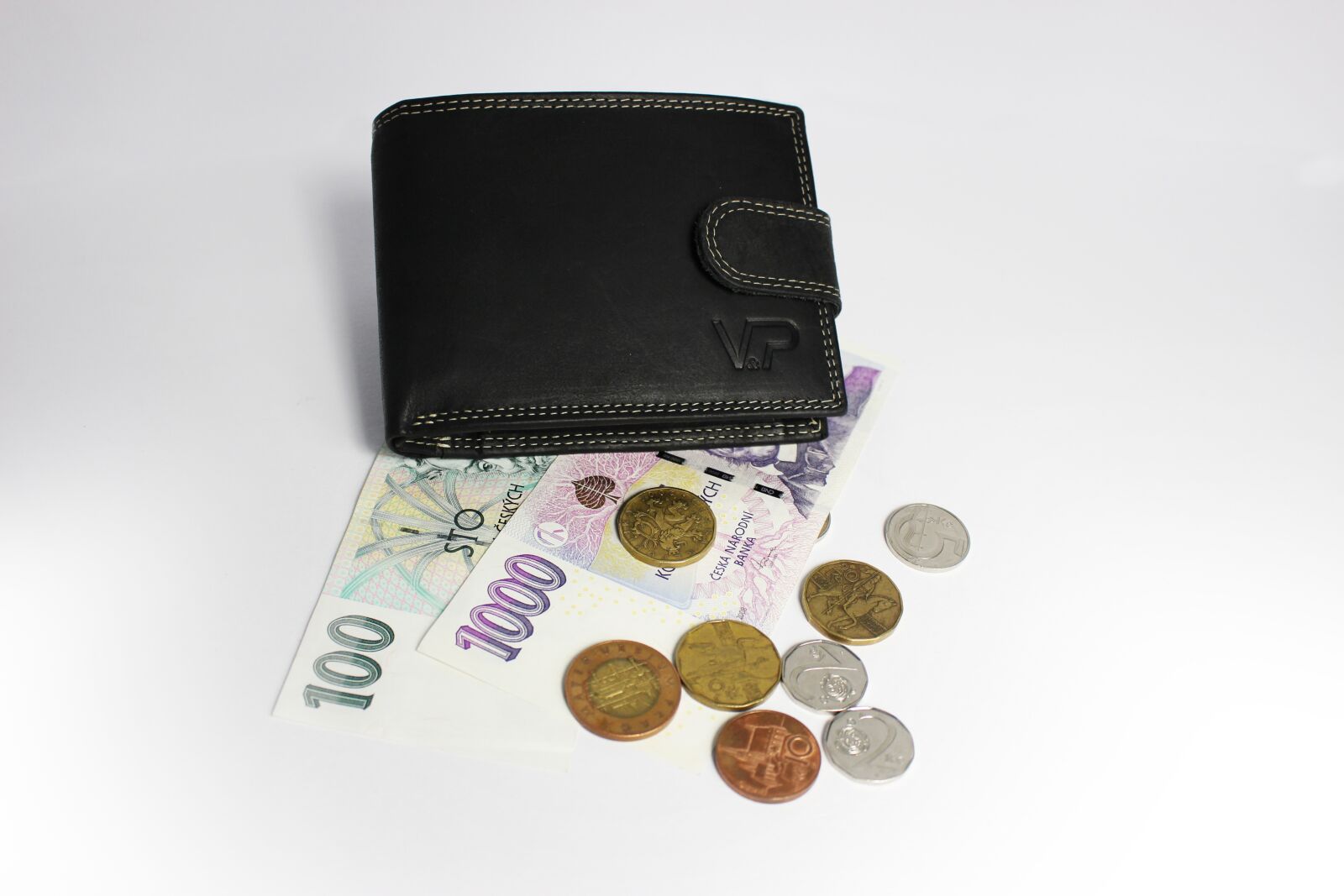 Canon EOS 100D (EOS Rebel SL1 / EOS Kiss X7) sample photo. Money, wallet, banknotes photography
