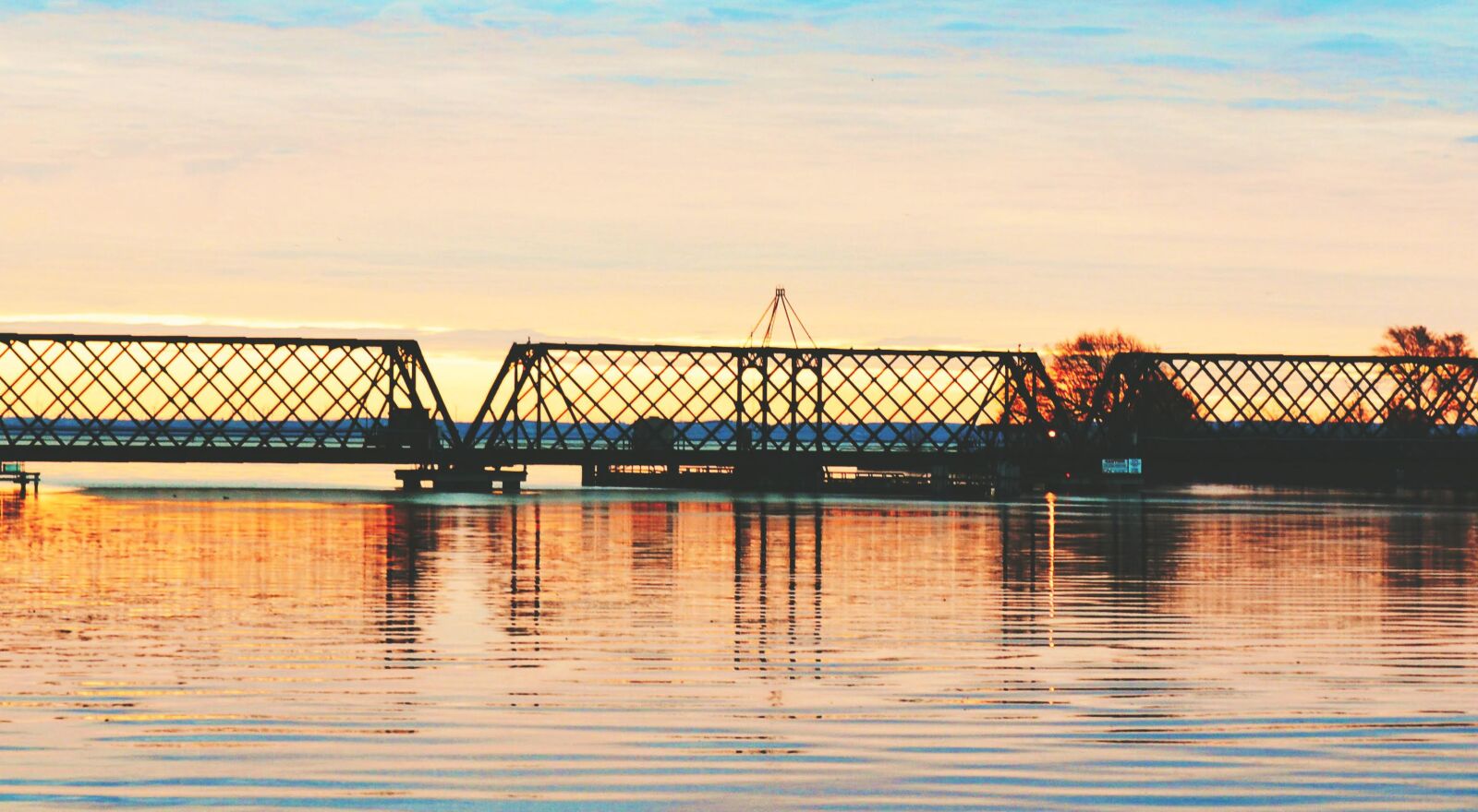 Nikon D3100 sample photo. Sunset, bridge, train bridge photography