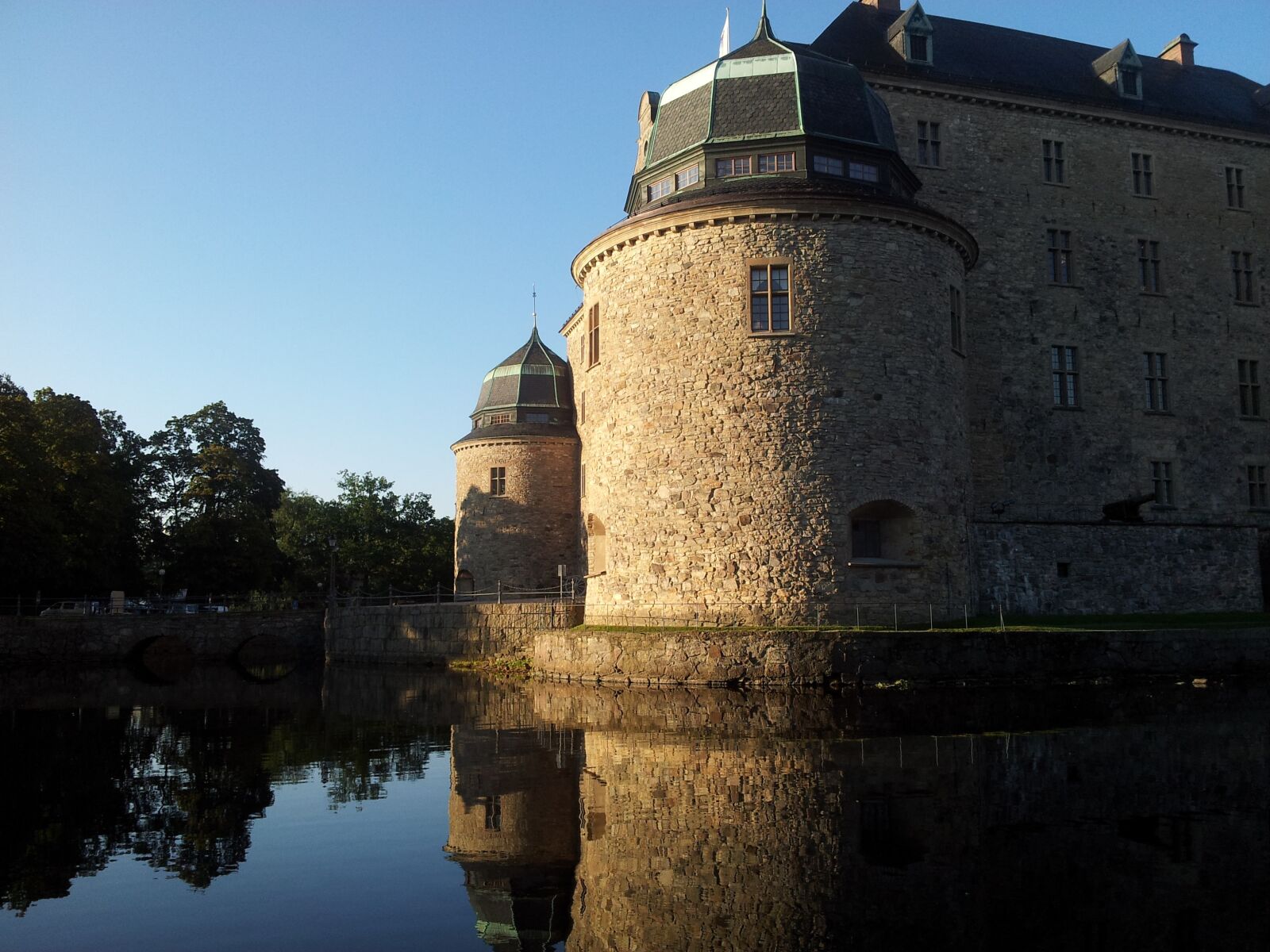 Samsung Galaxy S2 sample photo. örebro castle, castle, örebro photography