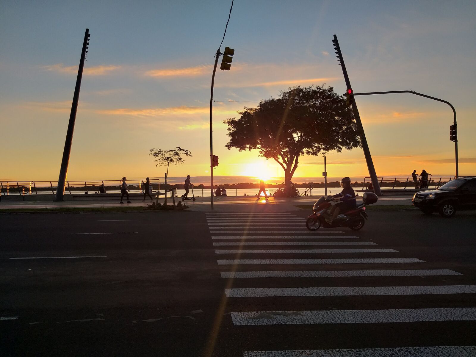 Samsung Galaxy J8 sample photo. Porto alegre, the edge photography