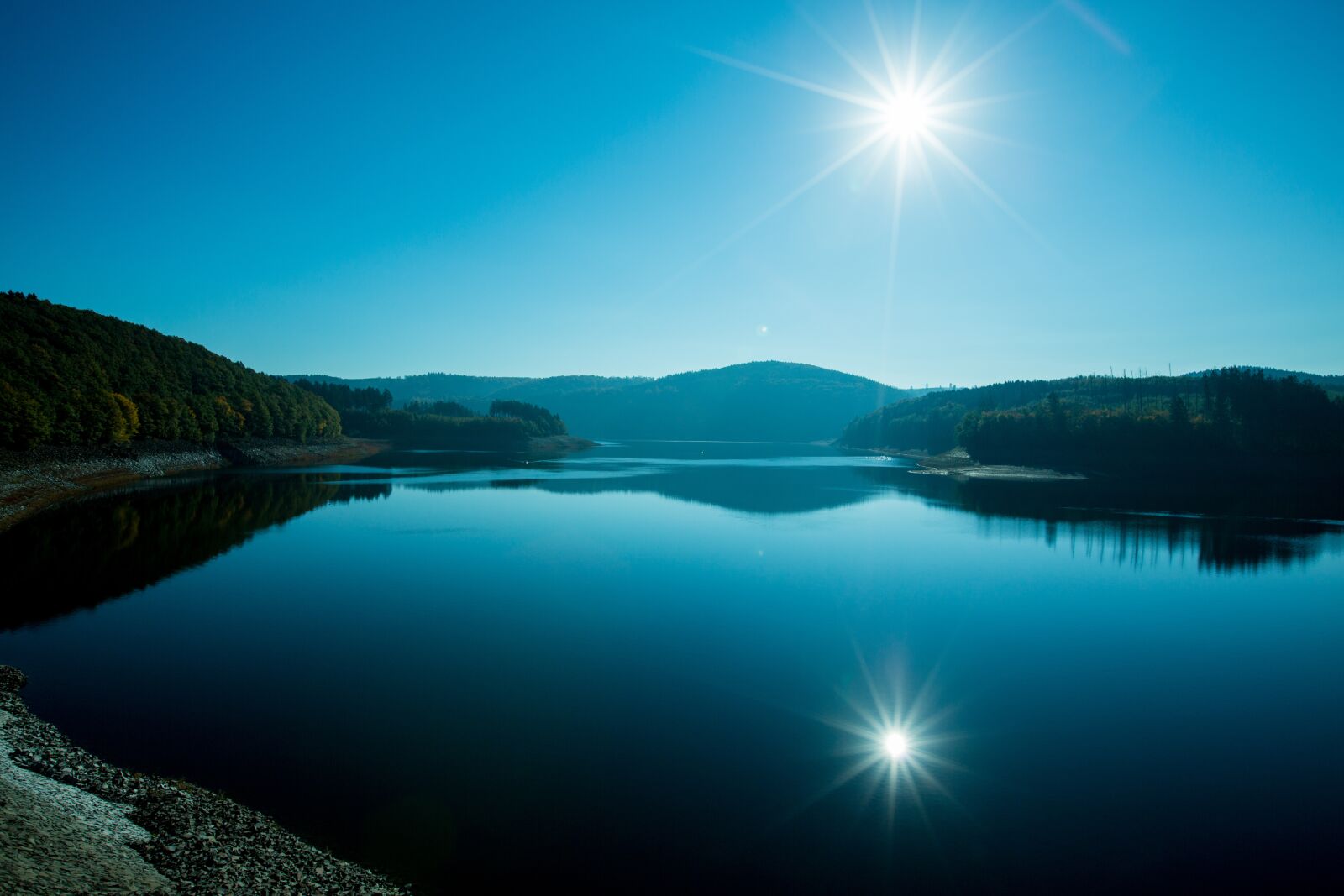 Canon EF 16-35mm F2.8L II USM sample photo. Lake, landscape, nature photography