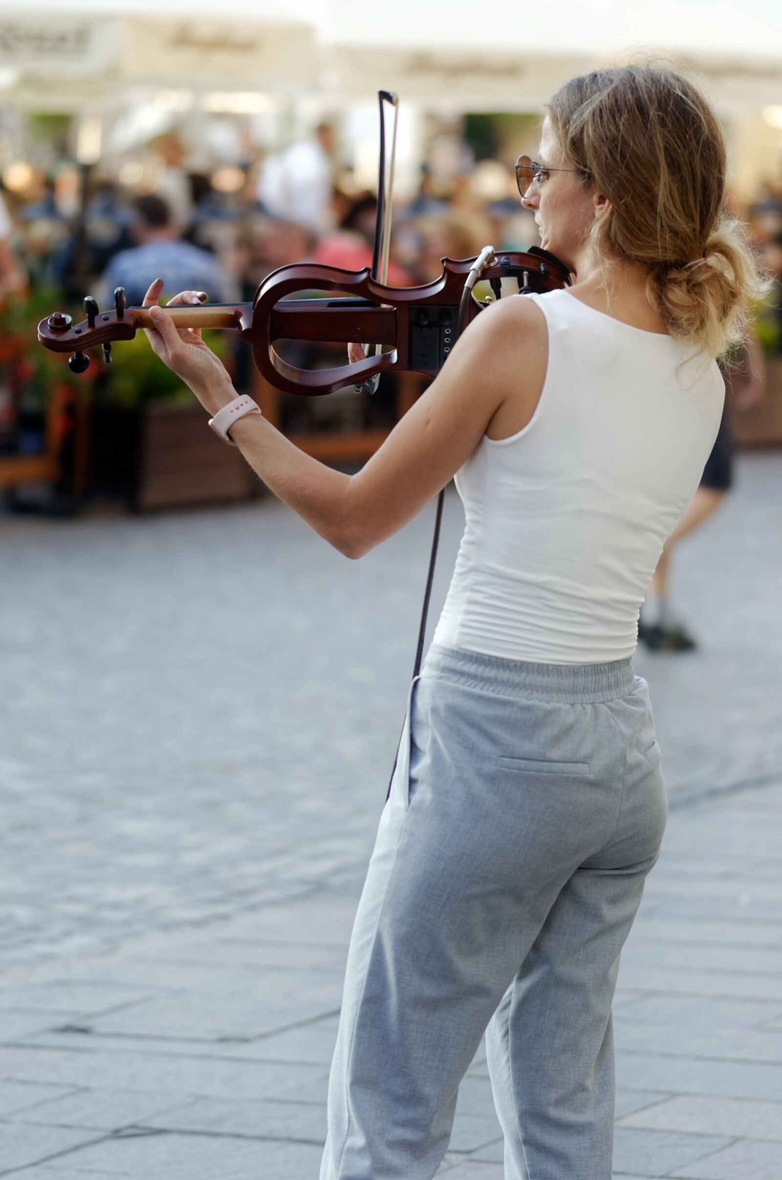 Nikon D5100 sample photo. Woman, the singer, music photography