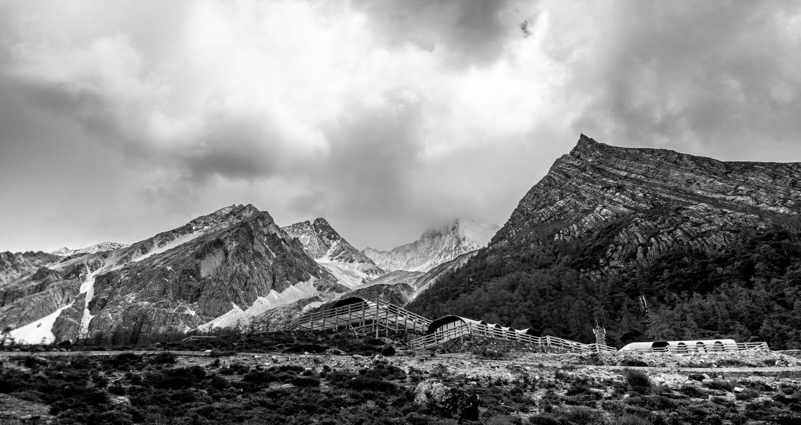 Nikon D4 sample photo. Snow mountain, black and photography