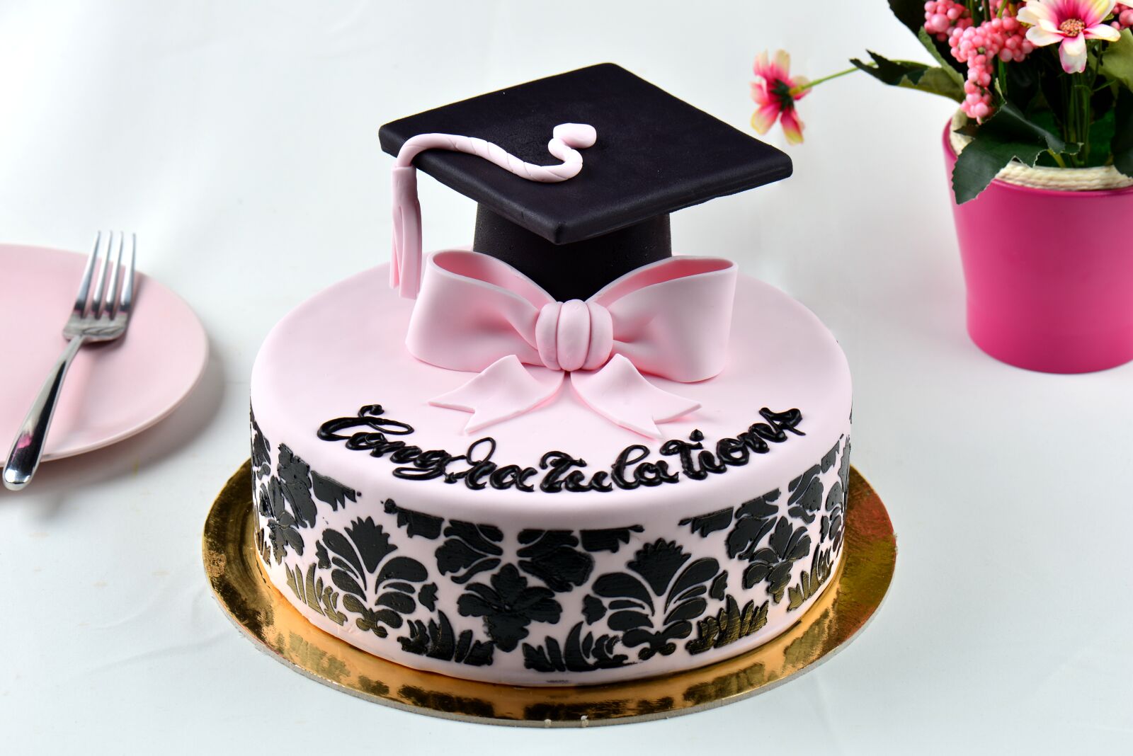 Nikon D610 sample photo. Graduation cake, cake, dessert photography