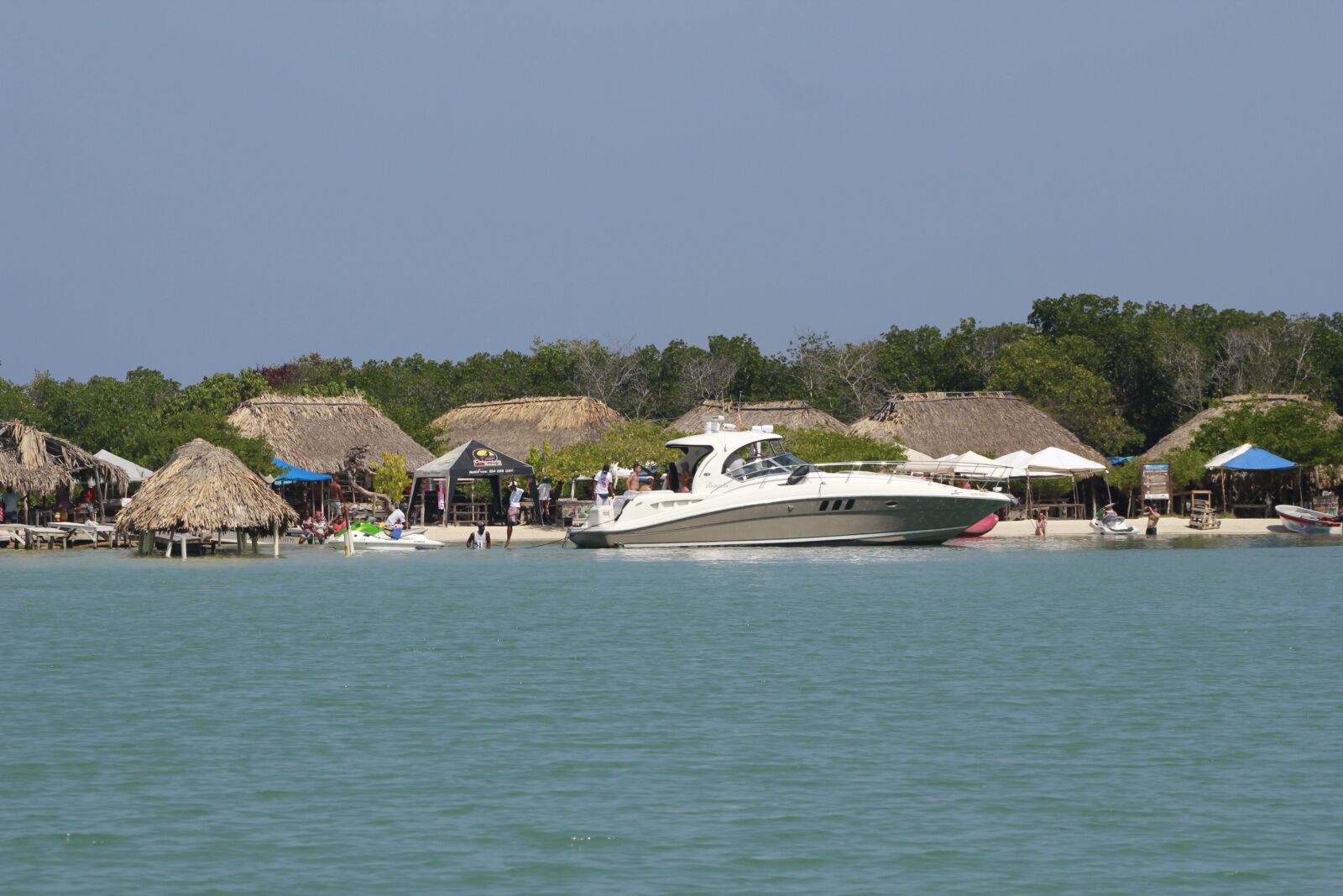 Canon EOS 550D (EOS Rebel T2i / EOS Kiss X4) sample photo. Tourism, beach, colombia photography