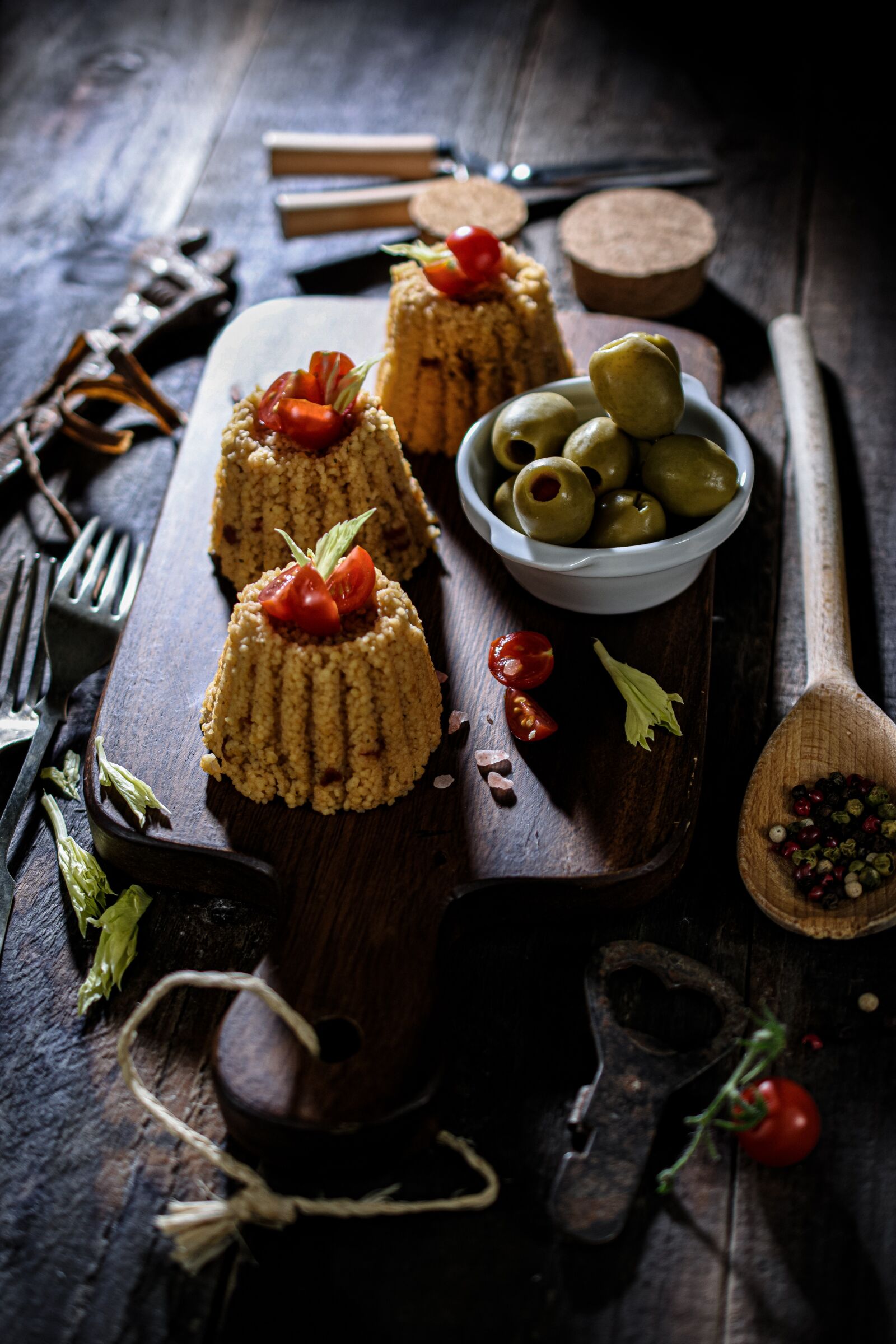 Nikon D7200 sample photo. Couscous, tomatoes, fit photography