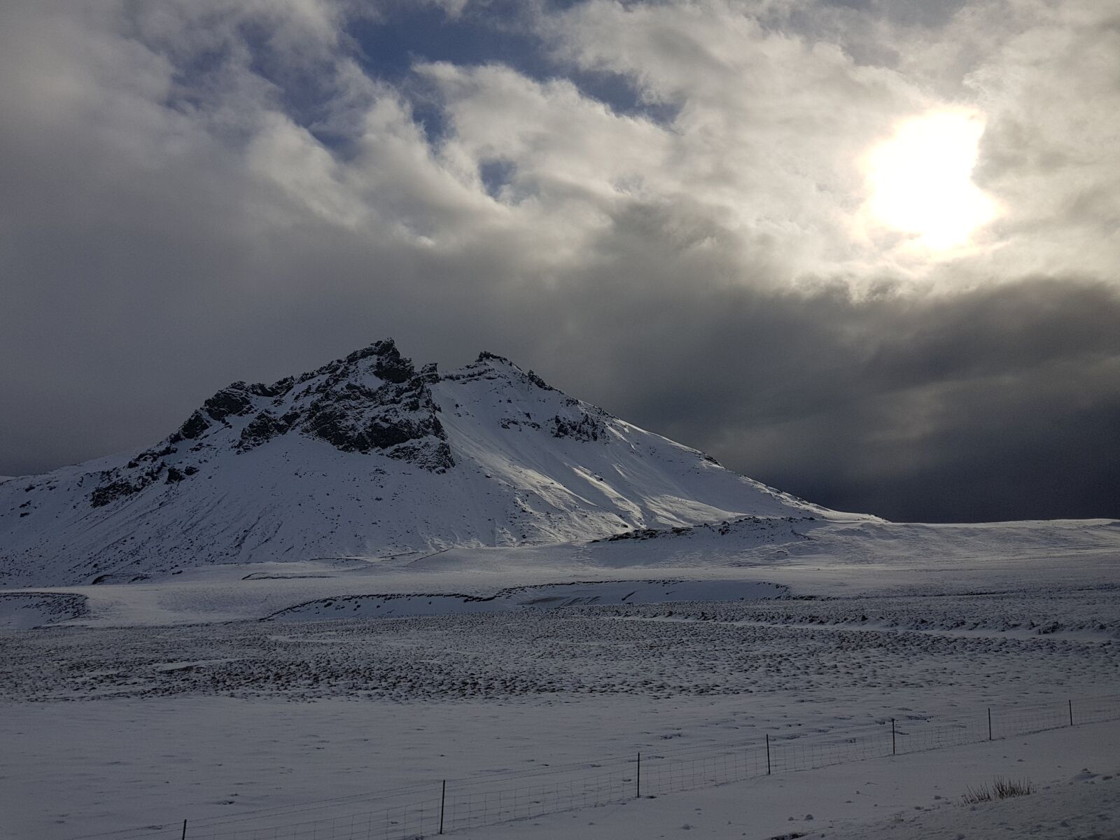 Samsung Galaxy S8 sample photo. Mountain, clouds, alps photography