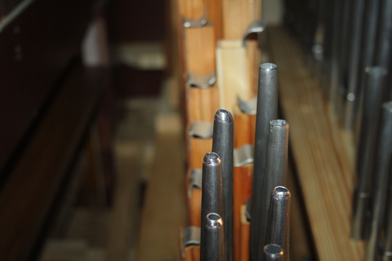 Canon EOS 1000D (EOS Digital Rebel XS / EOS Kiss F) sample photo. Pipes, organ, choir photography