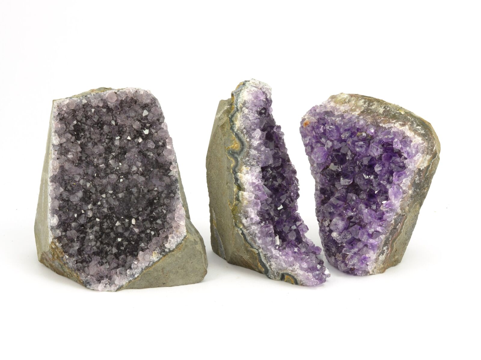 Nikon D3100 sample photo. Amethyst, precious stone, mineral photography