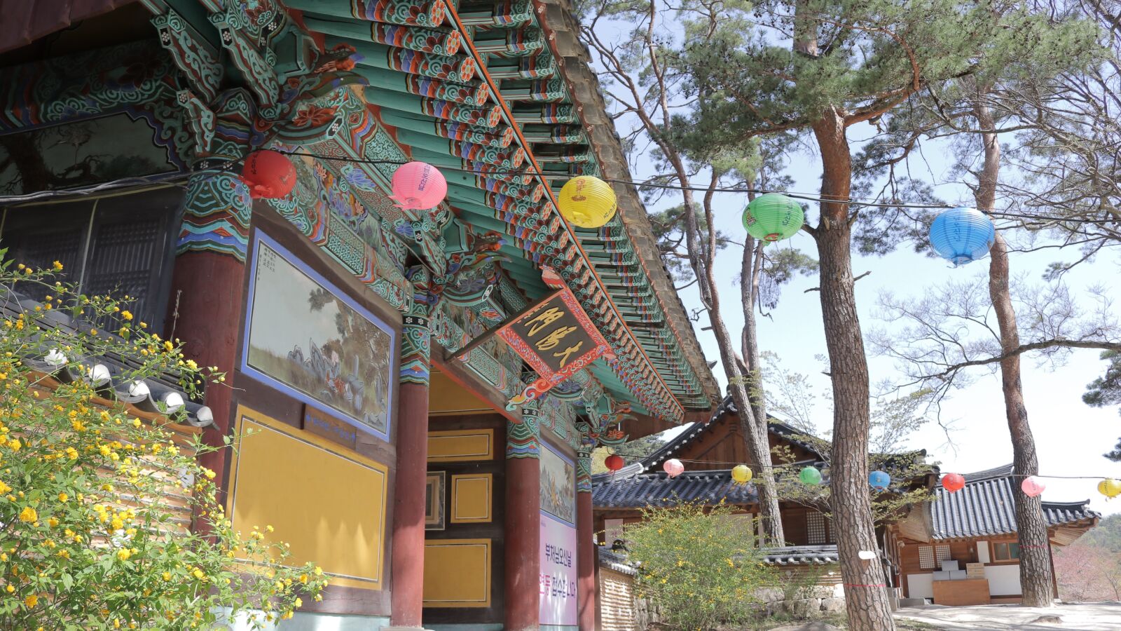 Canon EF-S 18-55mm F3.5-5.6 IS STM sample photo. Republic of korea, temple photography