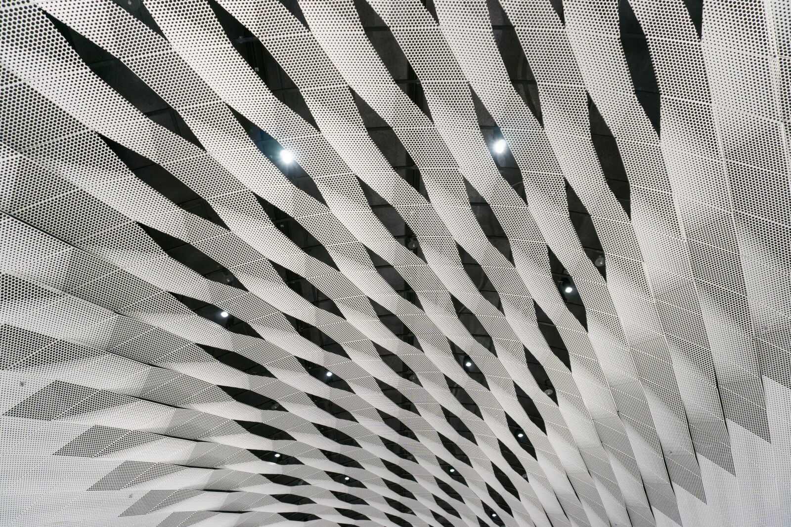 Sony E 16-50mm F3.5-5.6 PZ OSS sample photo. Pattern, ceiling, steel photography