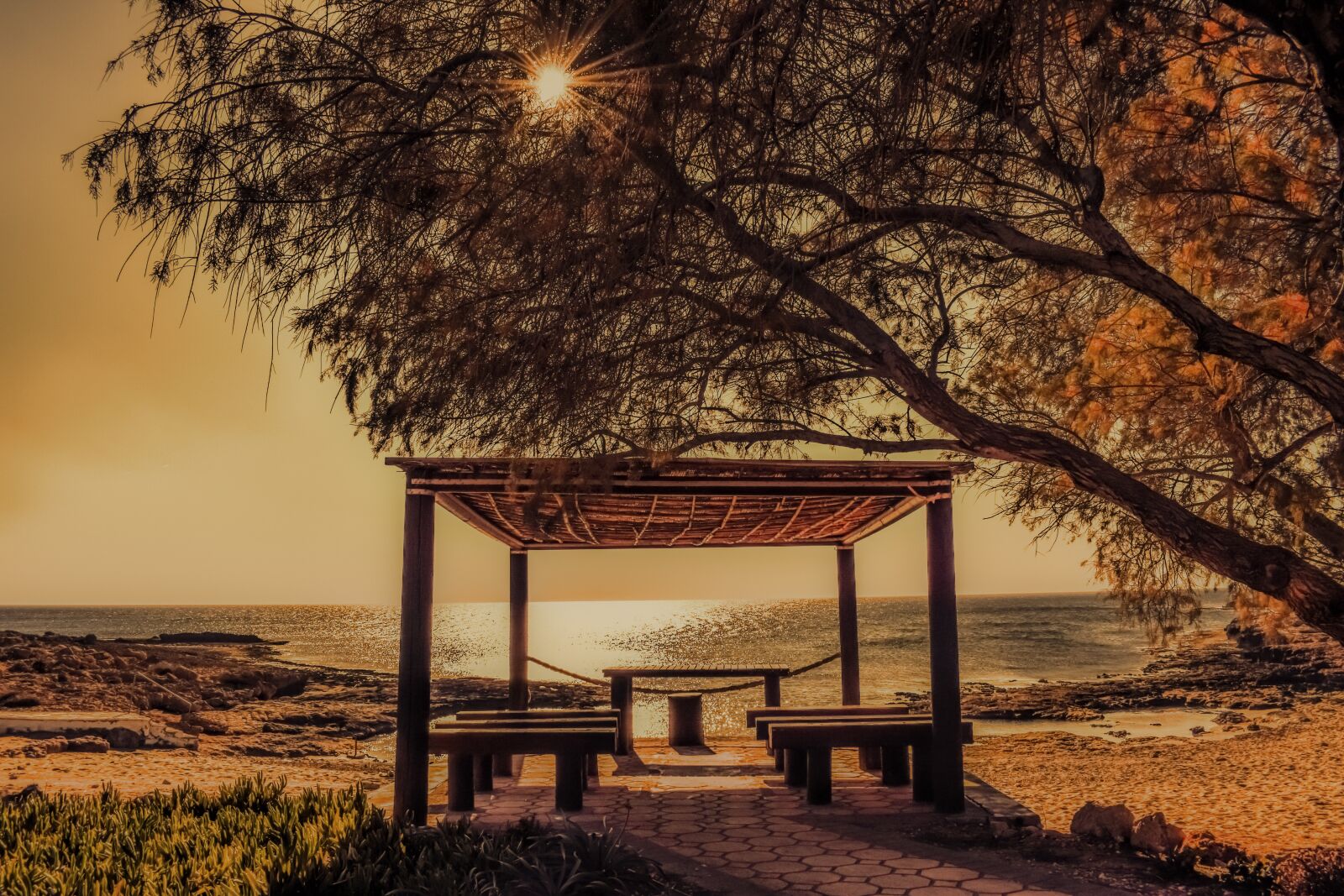 Nikon D3300 sample photo. Beach, afternoon, kiosk photography
