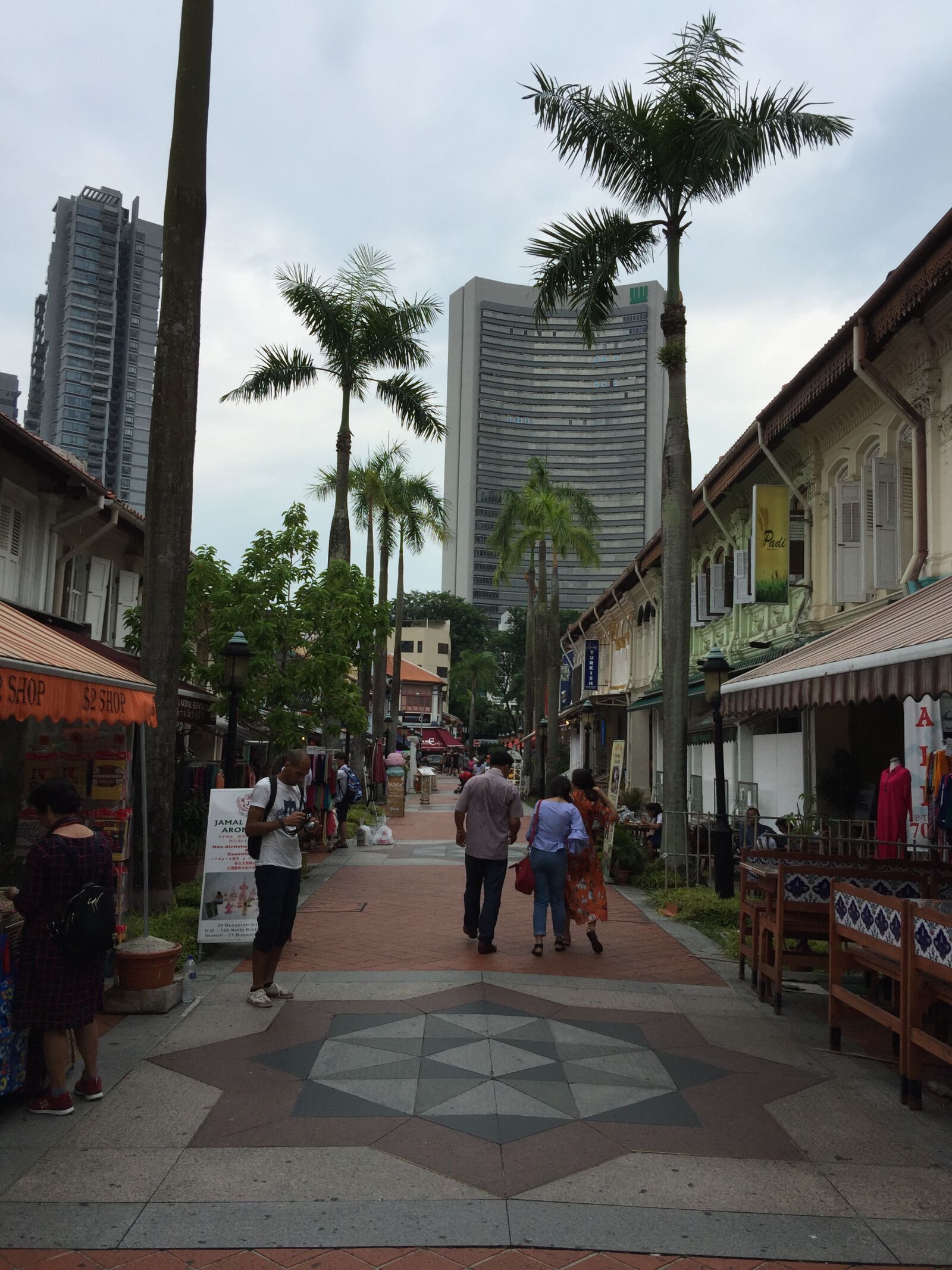 iPhone 6 Plus back camera 4.15mm f/2.2 sample photo. Singapore photography