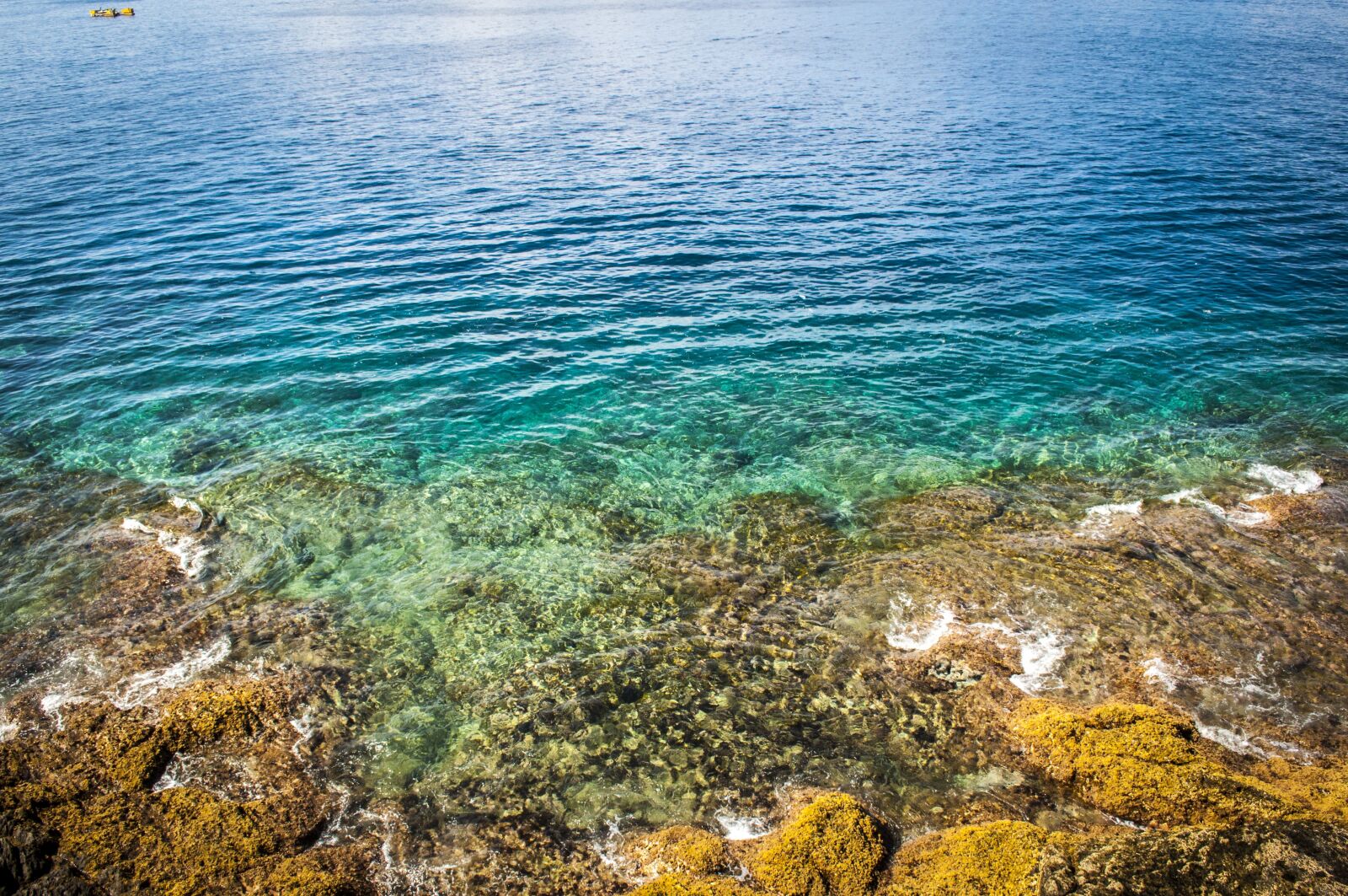 Nikon D90 sample photo. Sea, view, rocks photography