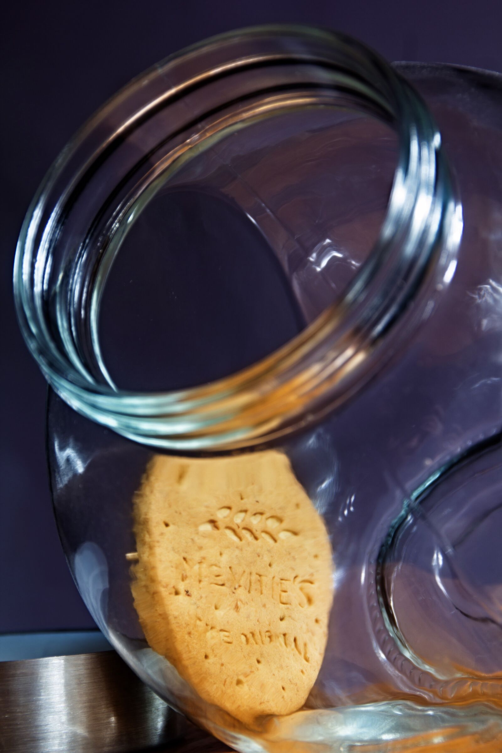 Canon EOS 550D (EOS Rebel T2i / EOS Kiss X4) sample photo. Jar, glass, biscuits photography