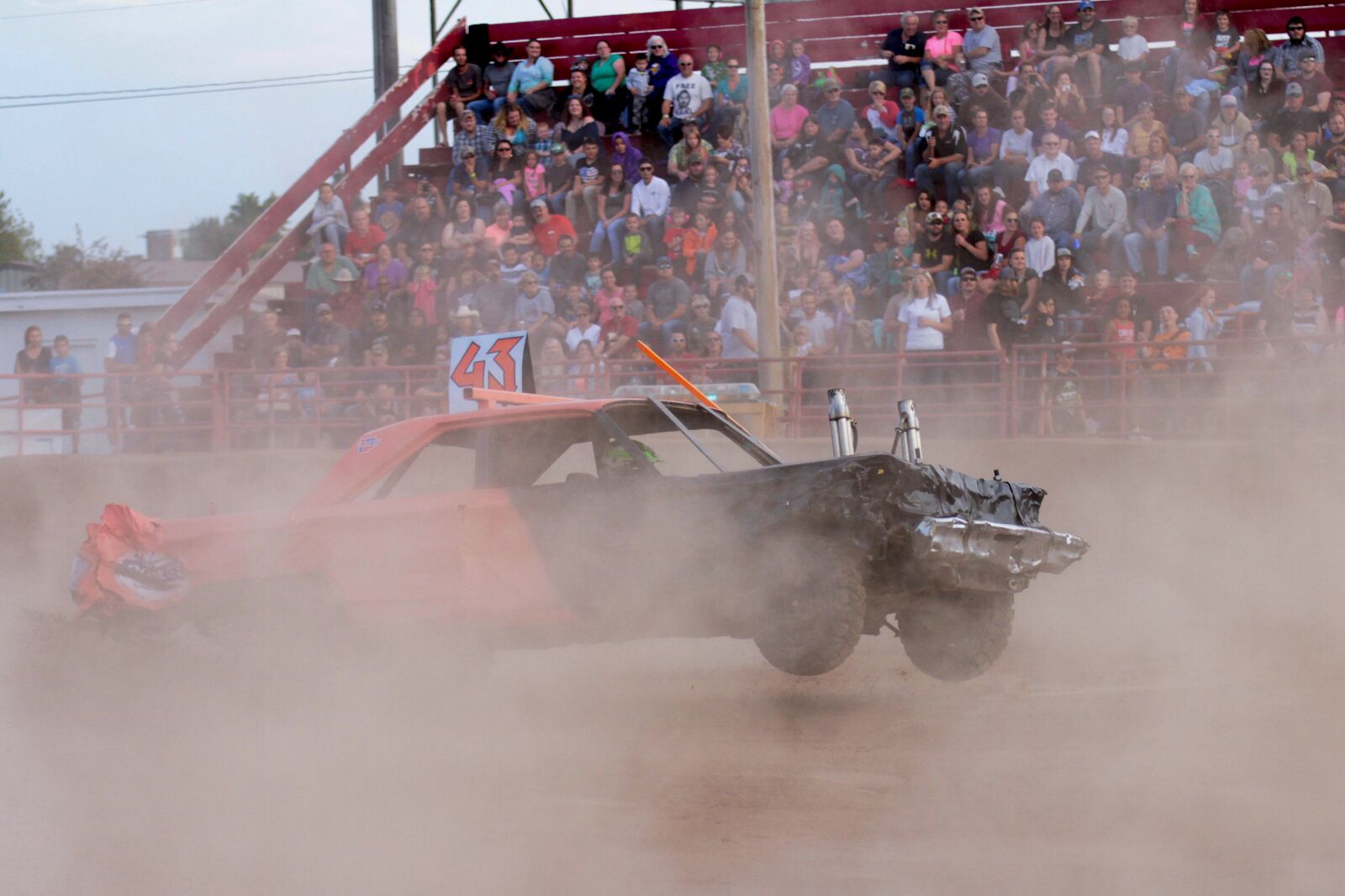 Canon EOS 7D sample photo. Demolition derby, cars, crash photography