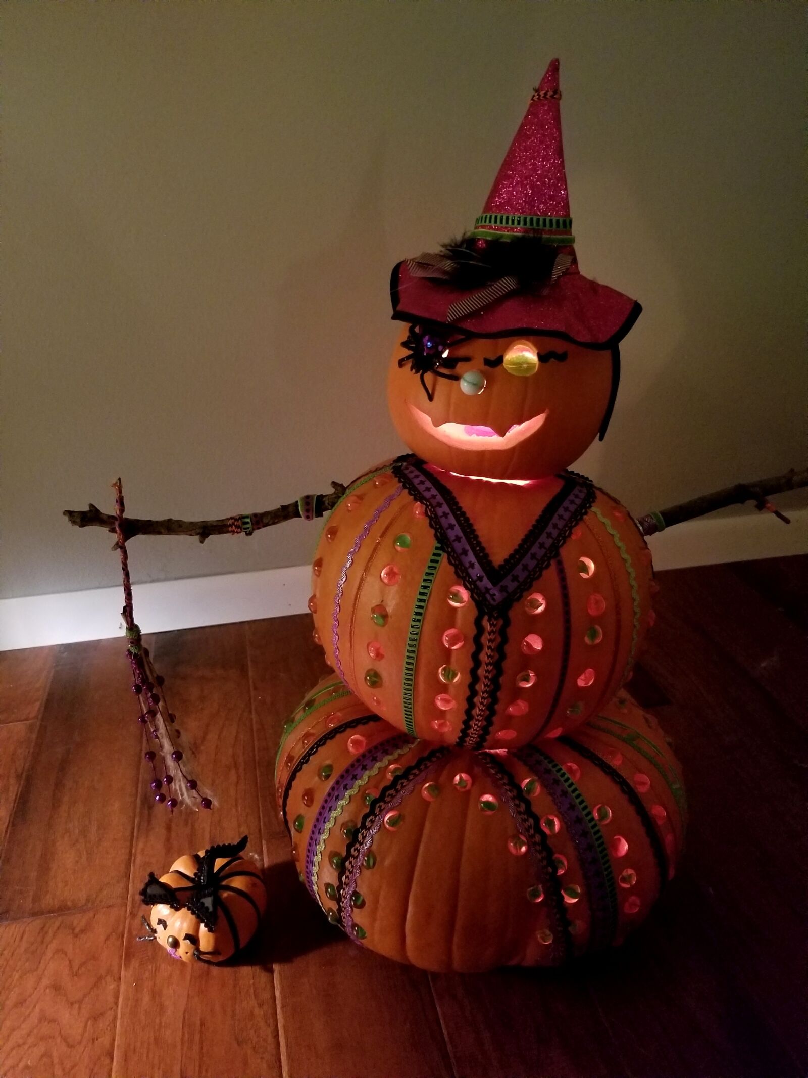 Samsung Galaxy S8 sample photo. Halloween, pumpkin, witch photography