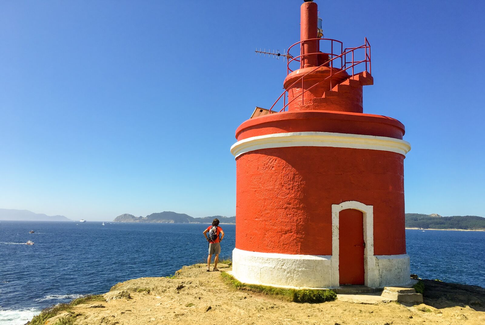 iPhone 6s Plus back camera 4.15mm f/2.2 sample photo. Lighthouse, ocean, sea photography