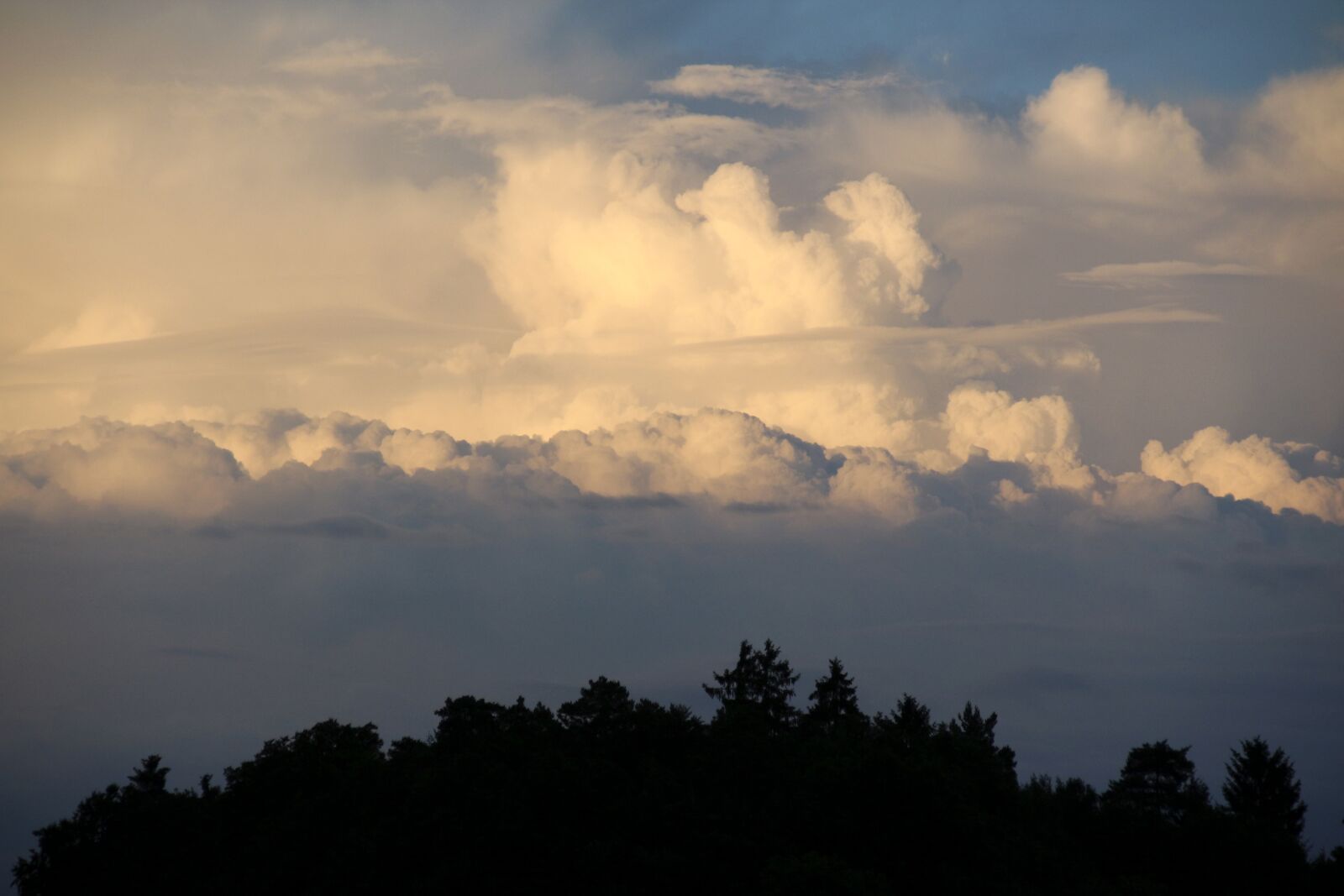 Canon EOS 700D (EOS Rebel T5i / EOS Kiss X7i) sample photo. Clouds, thunderstorm, sky photography