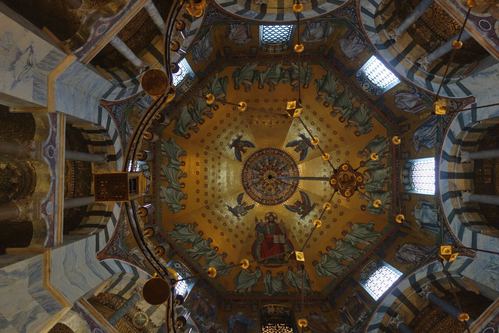 Sony Cyber-shot DSC-RX100 sample photo. Blanket, within, church photography