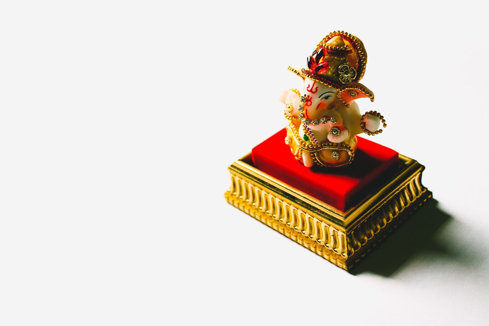 Canon EOS 1300D (EOS Rebel T6 / EOS Kiss X80) sample photo. Festival of india, ganesh photography