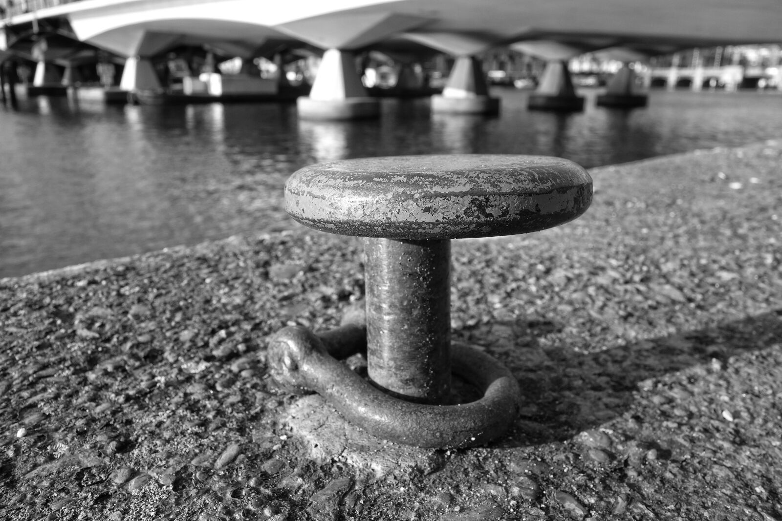 Sony Cyber-shot DSC-RX100 sample photo. Bollard, mooring, boat photography