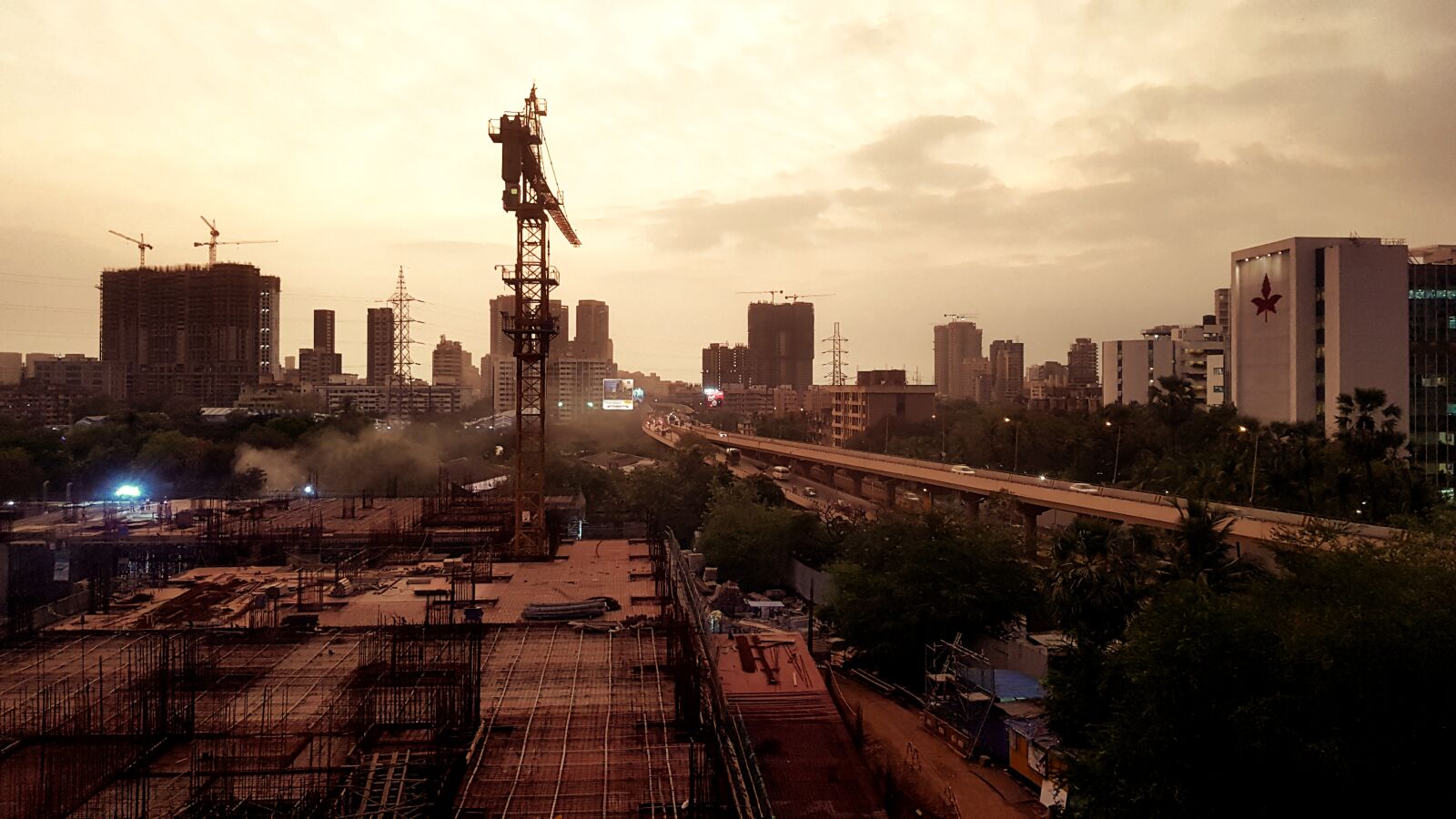 Samsung Galaxy S8+ sample photo. City, construction, machinery, construction photography