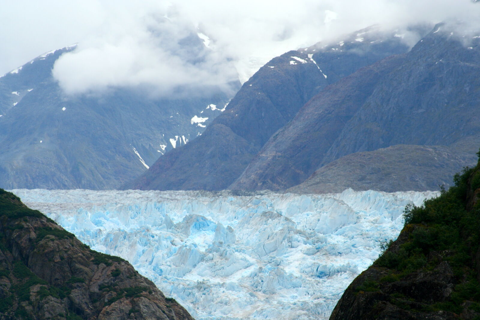 Canon EOS 350D (EOS Digital Rebel XT / EOS Kiss Digital N) sample photo. Alaska, glacier photography