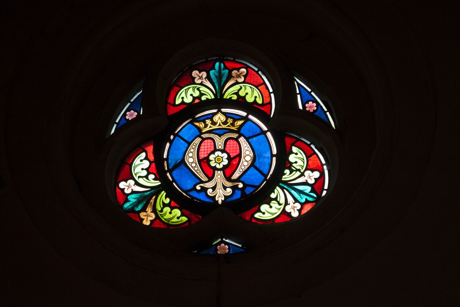 Fujifilm XF 18-135mm F3.5-5.6 R LM OIS WR sample photo. Church, religion, stained glass photography