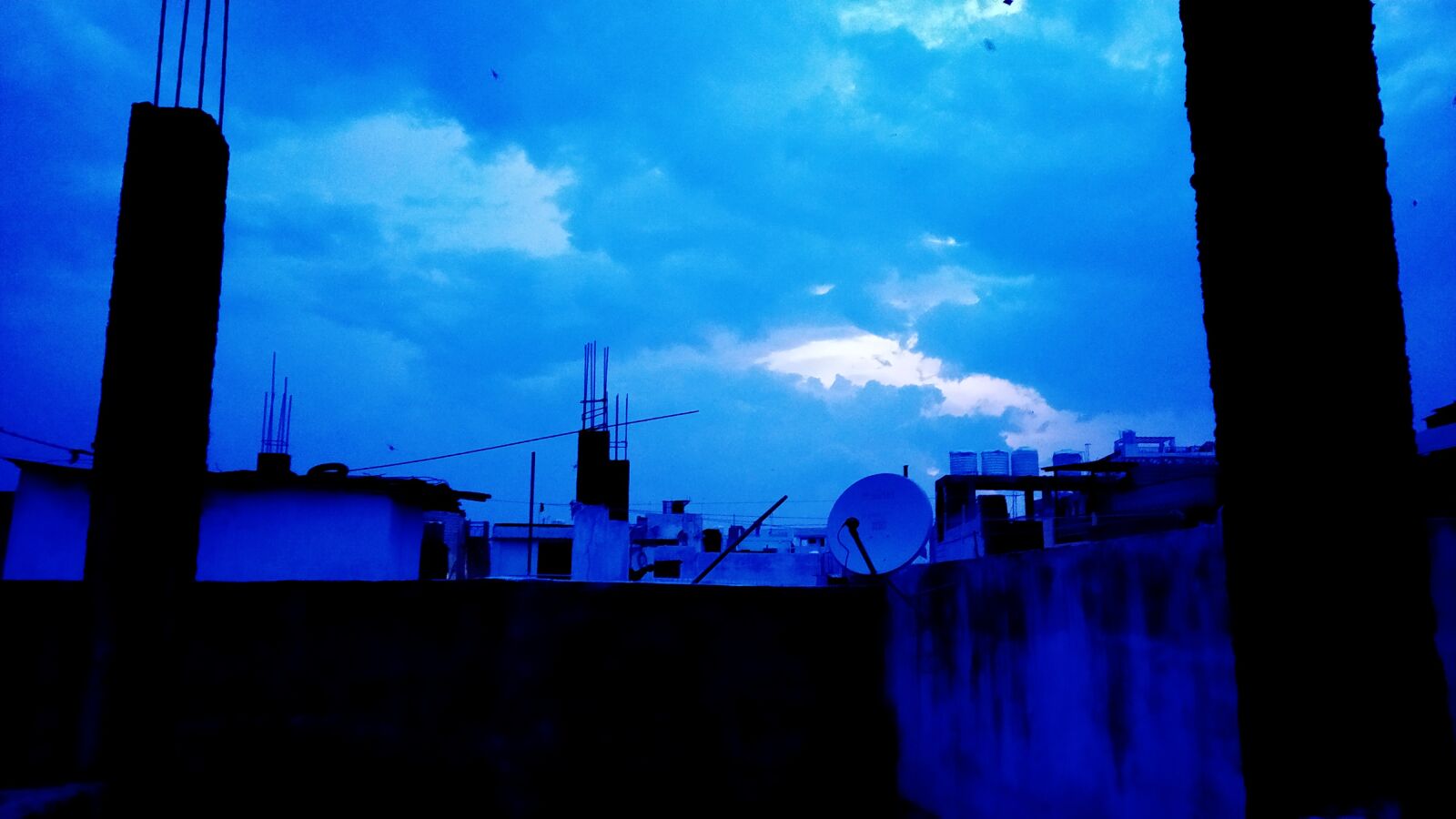 Xiaomi Redmi Note 7 sample photo. Blue weather, before thunder photography