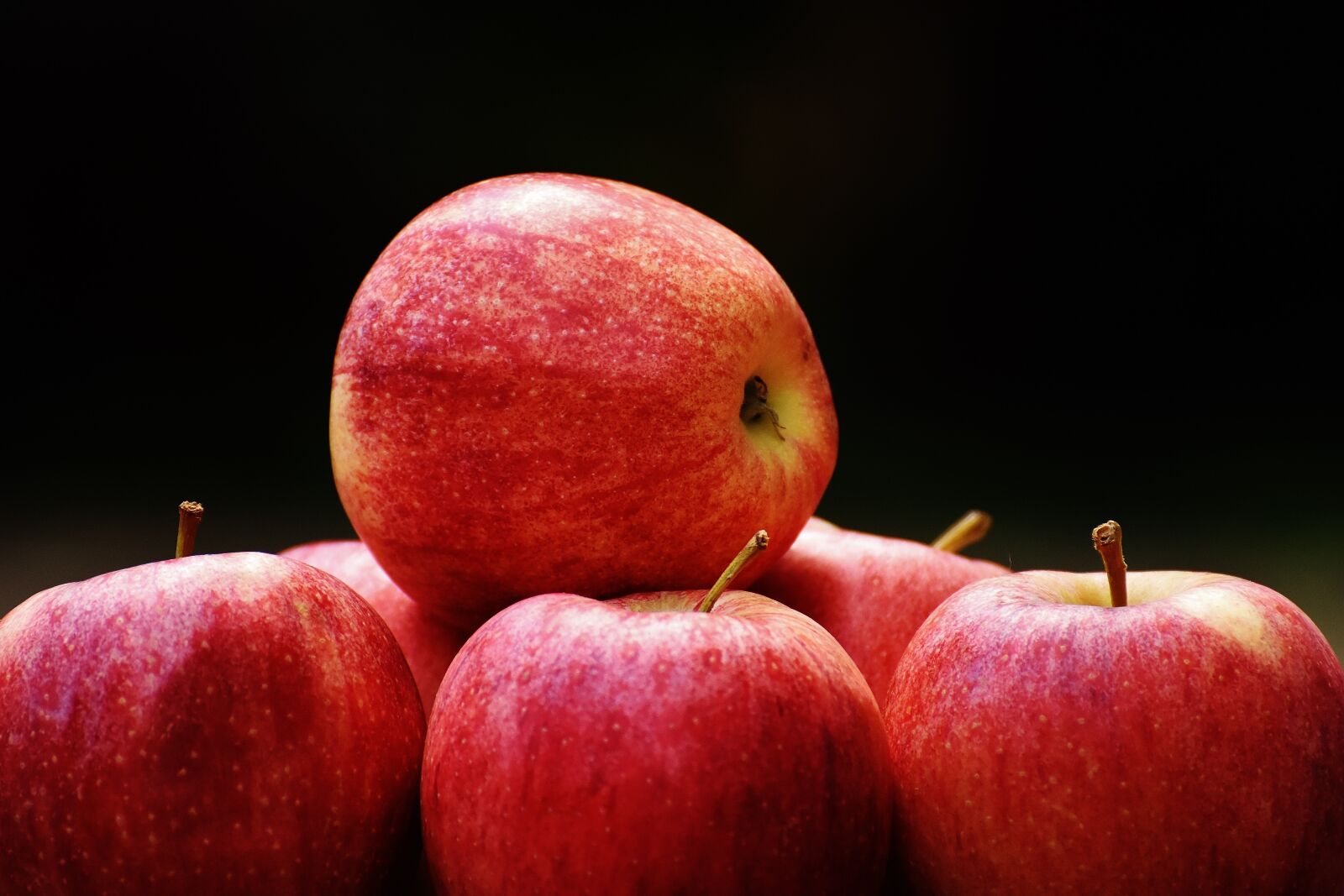 Nikon D7200 sample photo. Apple, red, delicious photography