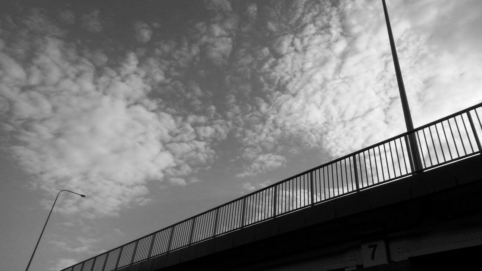 Samsung Galaxy S4 Mini sample photo. Bridge, sky photography