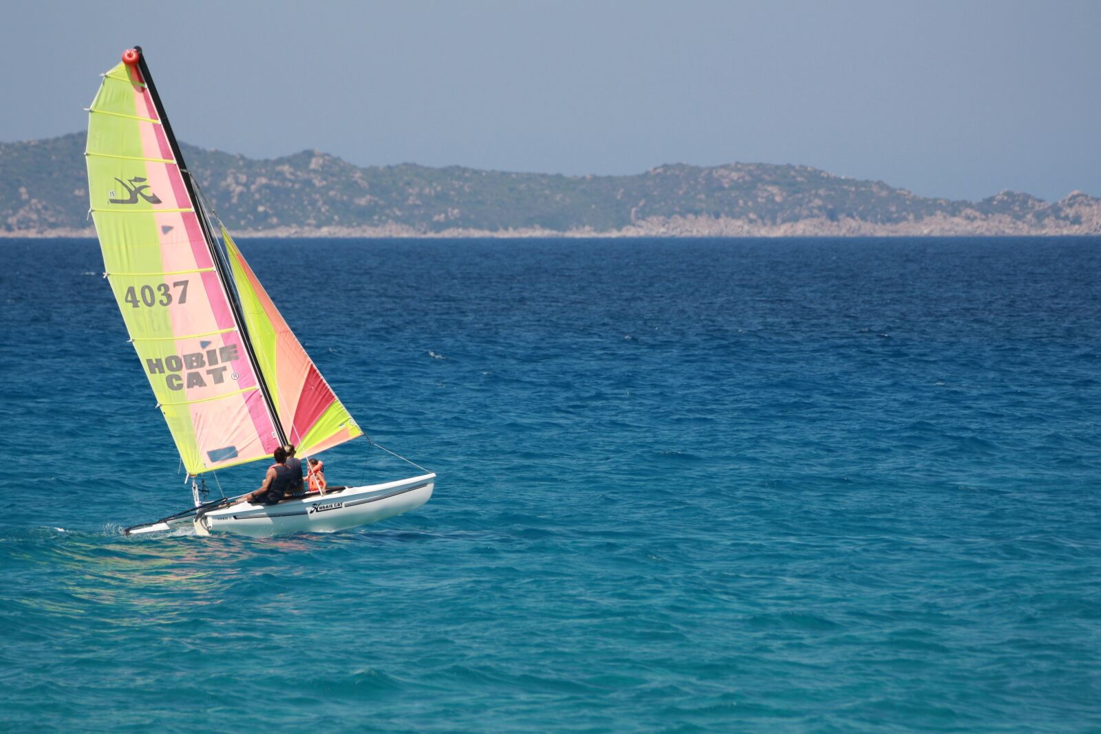 Canon EOS 1000D (EOS Digital Rebel XS / EOS Kiss F) sample photo. Vela, sea, boat photography